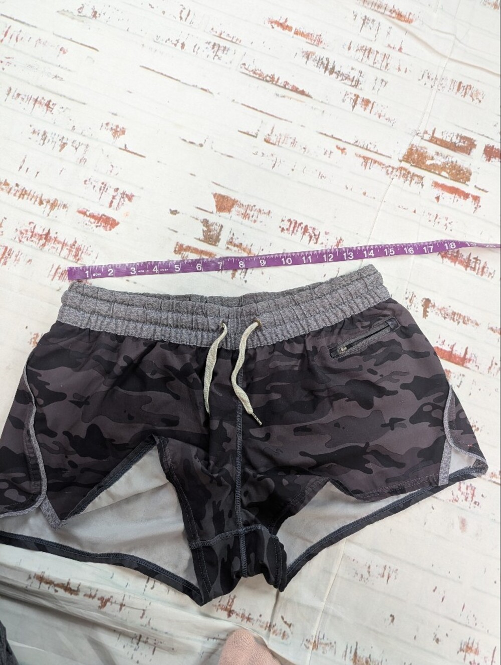 Vouri Clementine Camo Shorts - Picture 7 of 12